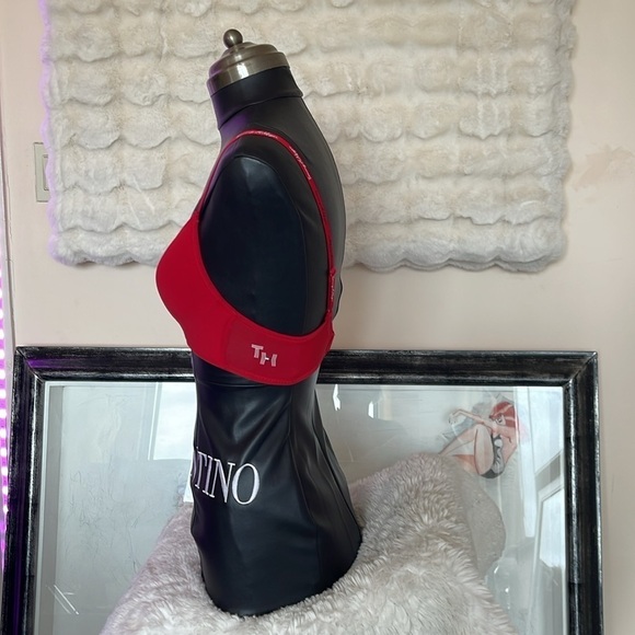 Tommy Hilfiger red strap bra with no wire bought but never warn washed though - Picture 3 of 6